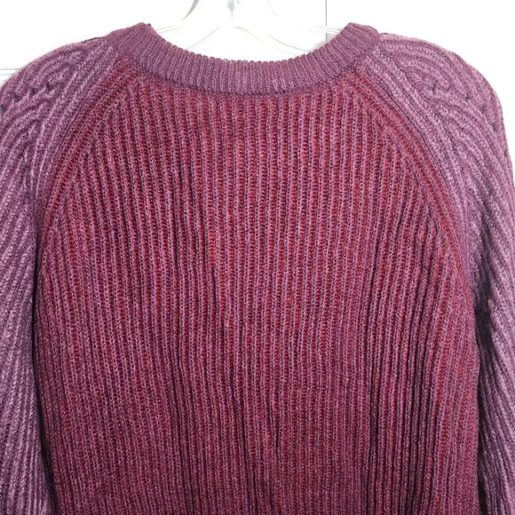Love Ellie NWOT Women's Sweater XL Two-Toned Purple Red Crewneck Winter - Picture 7 of 9